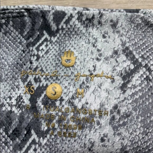 SPIRITUAL GANGSTER Essential High-rise Snake Print Leggings In Tonal Snake Print - Picture 8 of 12